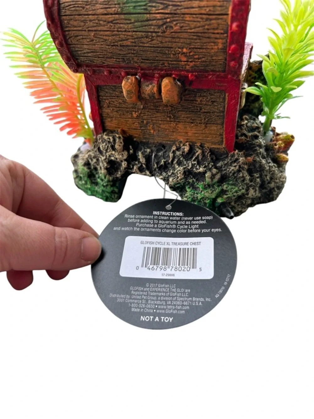 🐠 GloFish XL Treasure Chest Aquarium Décor – Color‑Changing Under LED – New